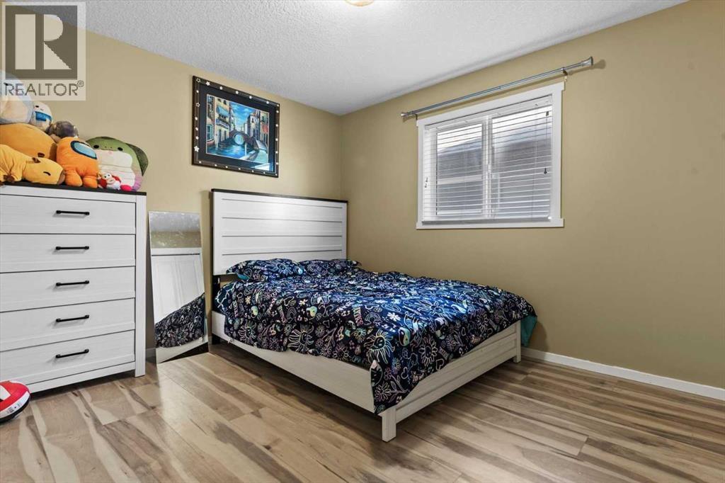 15 Sage Berry Road NW, Calgary, Alberta  T3R 0K8 - Photo 25 - A2295866