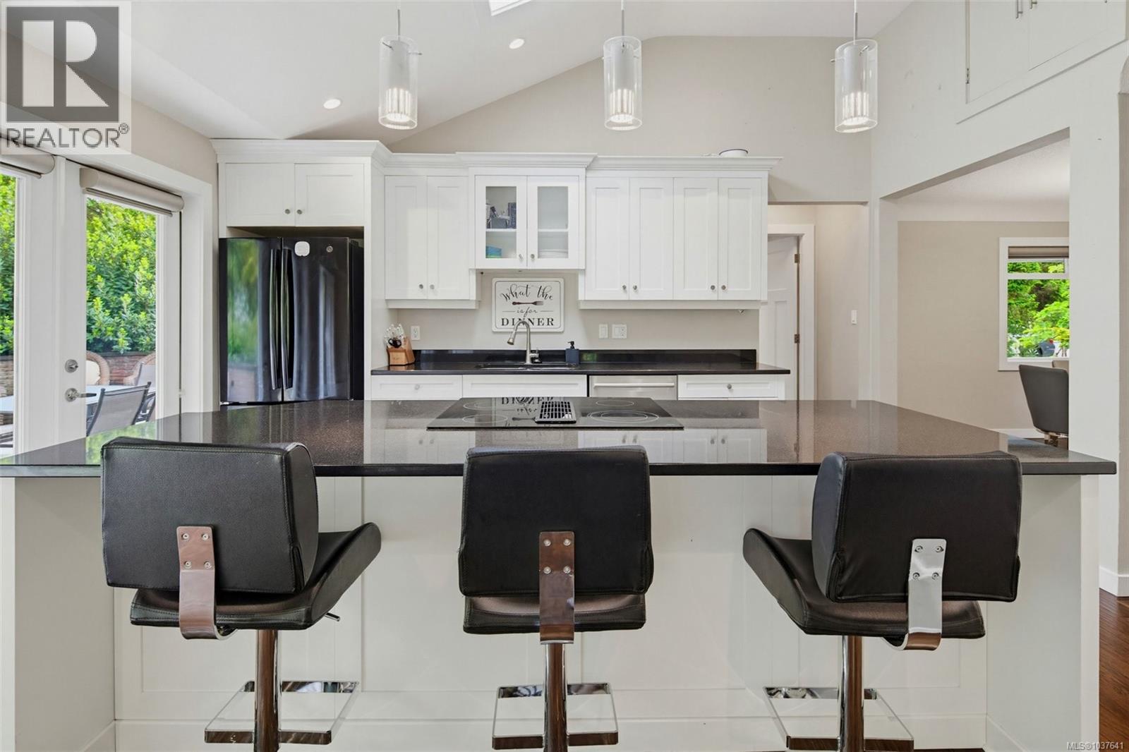 3171 Henderson Rd, Oak Bay, British Columbia  V8P 5A3 - Photo 21 - 1037641