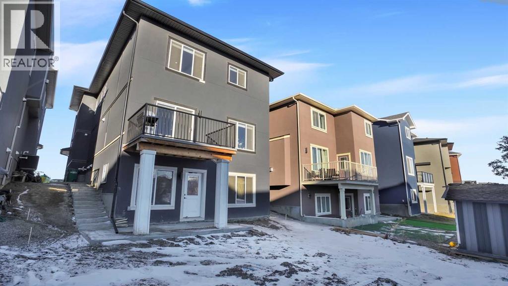 66 Baysprings Gardens SW, Airdrie, Alberta  T4B 5C6 - Photo 42 - A2307758
