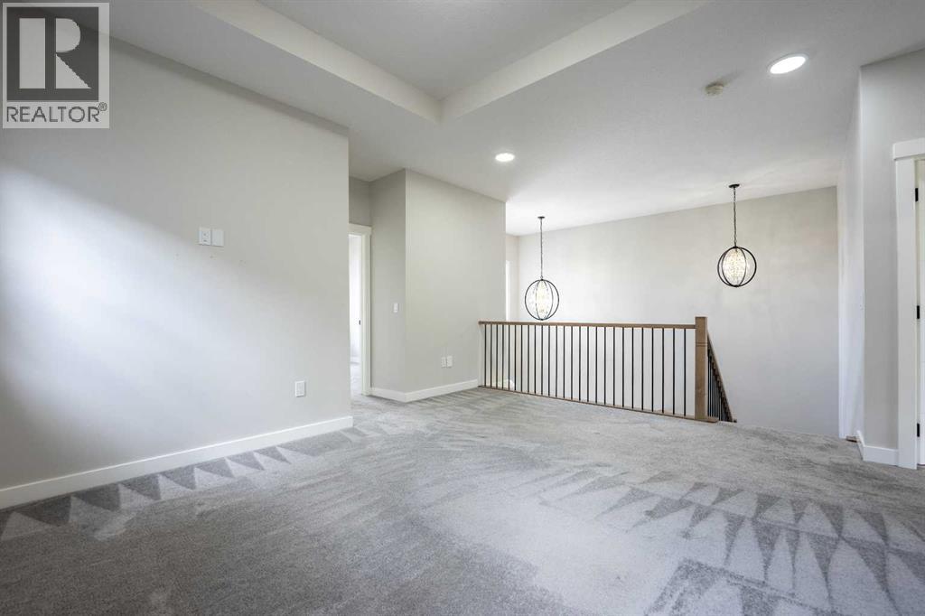 66 Baysprings Gardens SW, Airdrie, Alberta  T4B 5C6 - Photo 24 - A2307758