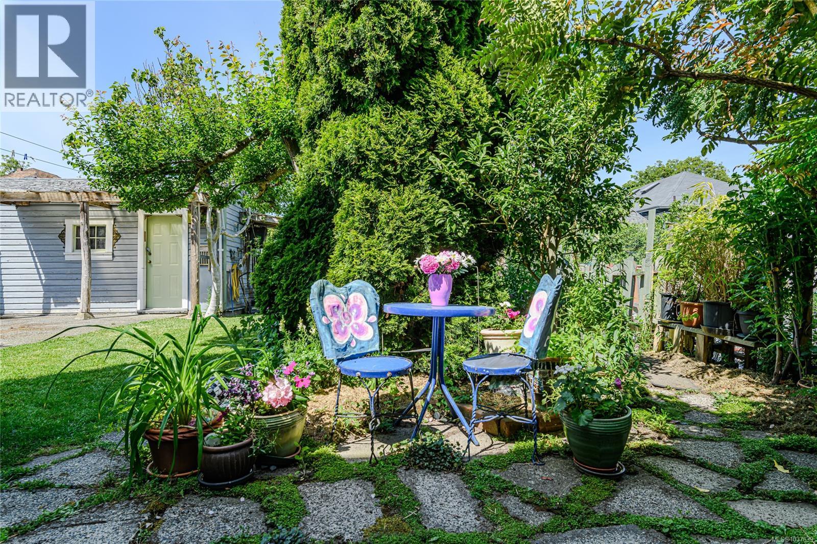 842 Princess Ave, Victoria, British Columbia  V8T 1K7 - Photo 4 - 1037639