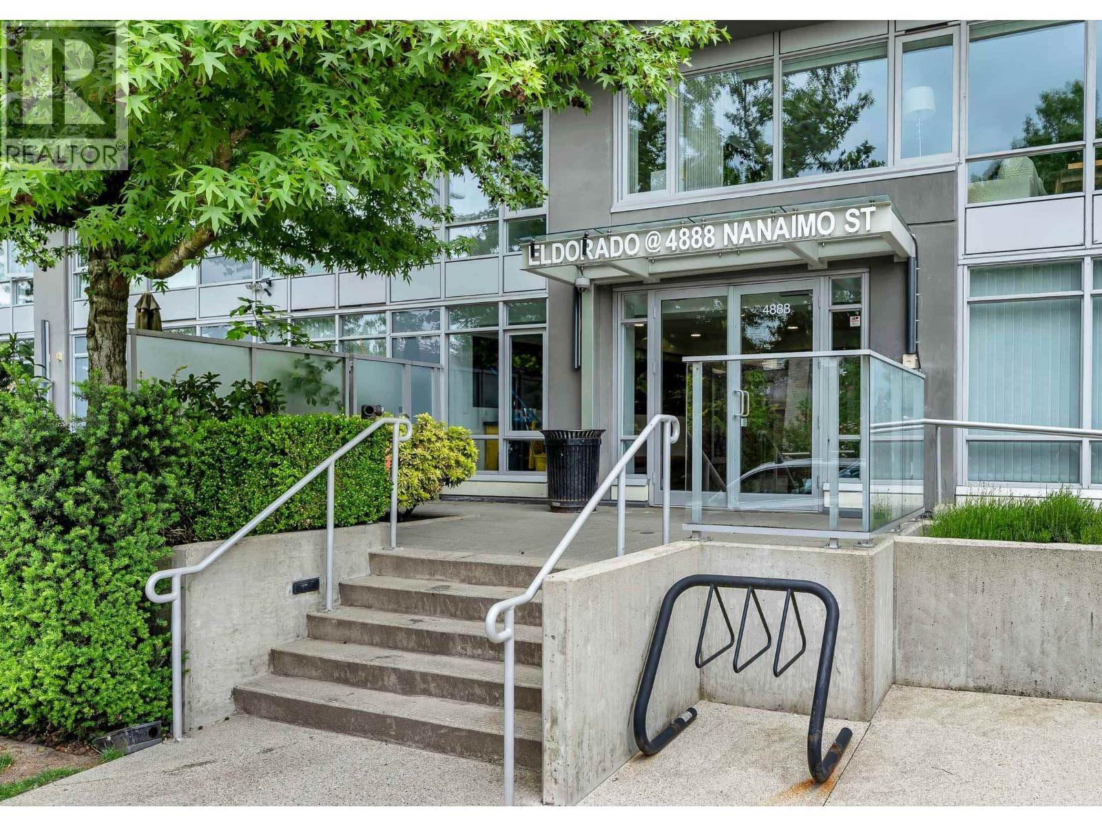 201 4888 NANAIMO STREET, Vancouver, British Columbia