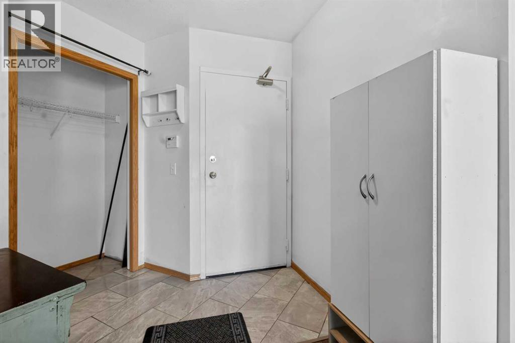 307, 1715 35 Street SE, Calgary, Alberta  T2A 1B4 - Photo 4 - A2312464