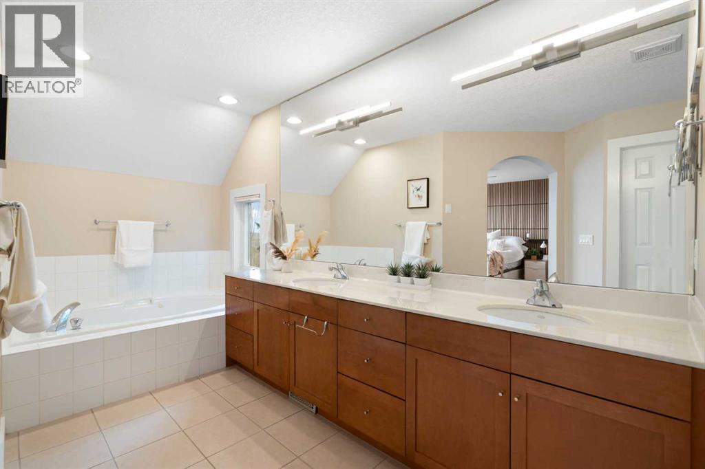 65 Tusslewood Heights NW, Calgary, Alberta  T3L 2M7 - Photo 21 - A2305423