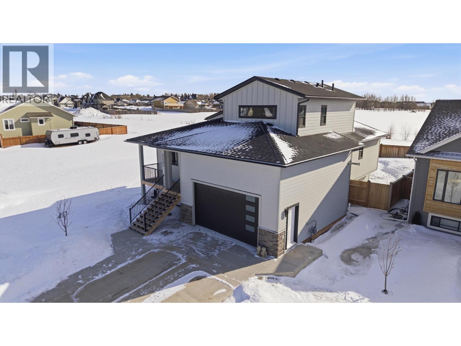 11203 112 Avenue, Fort St. John, British Columbia  V1J 0R5 - Photo 2 - R3101426