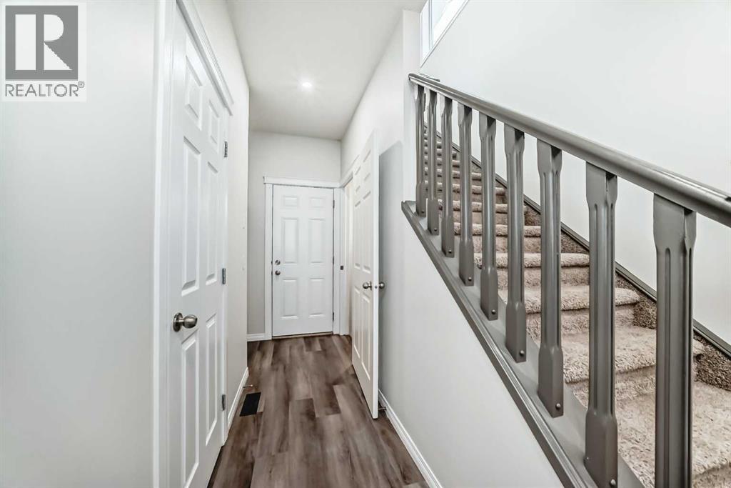 21 Panamount Row NW, Calgary, Alberta  T3K 0C6 - Photo 15 - A2298358