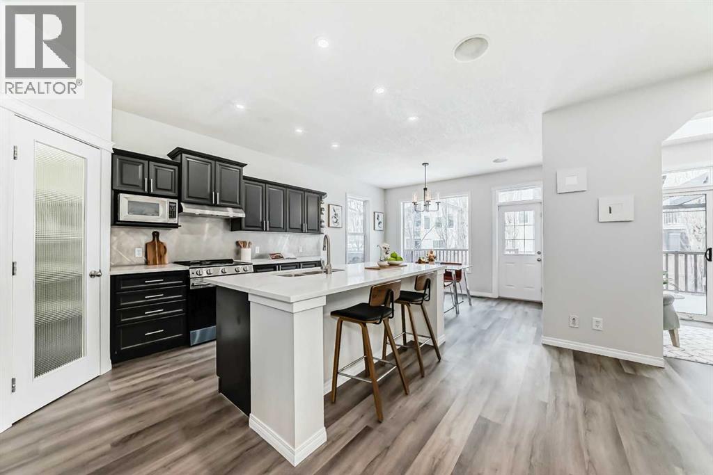 21 Panamount Row NW, Calgary, Alberta  T3K 0C6 - Photo 3 - A2298358