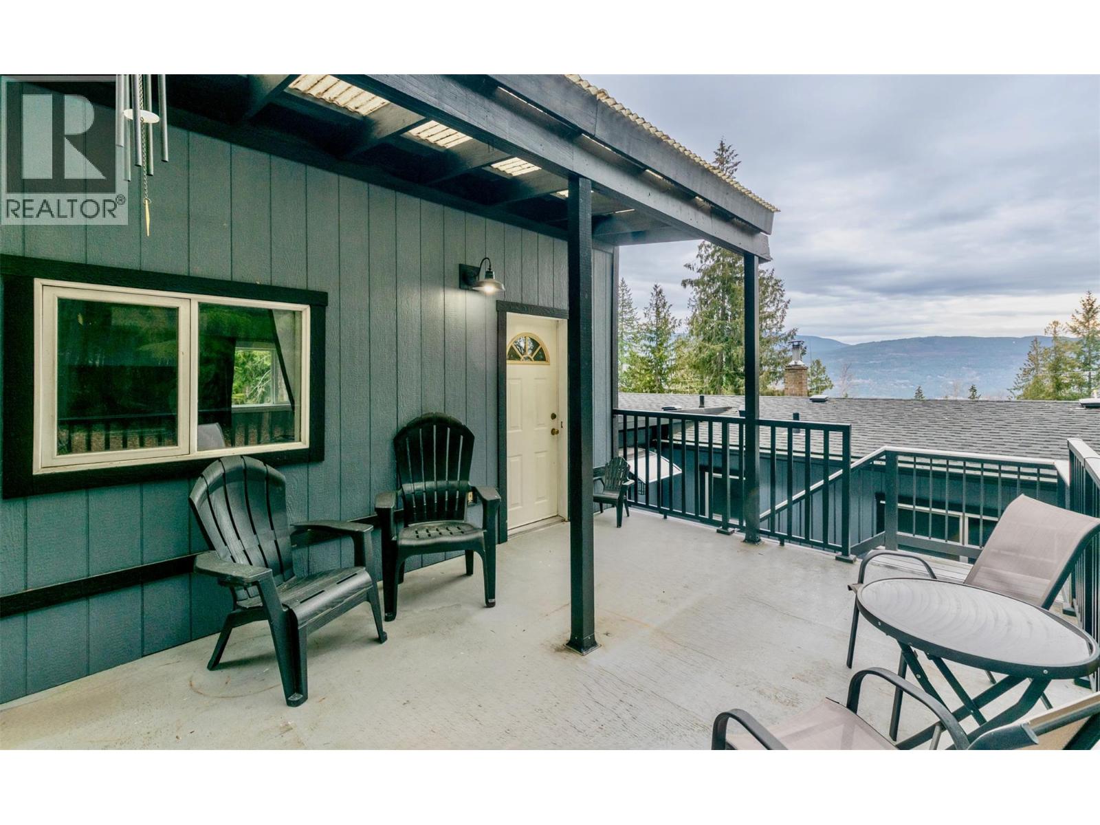 7519 Anglemont Drive, Anglemont, British Columbia V0E 1M8 - Photo 50 - 10377231