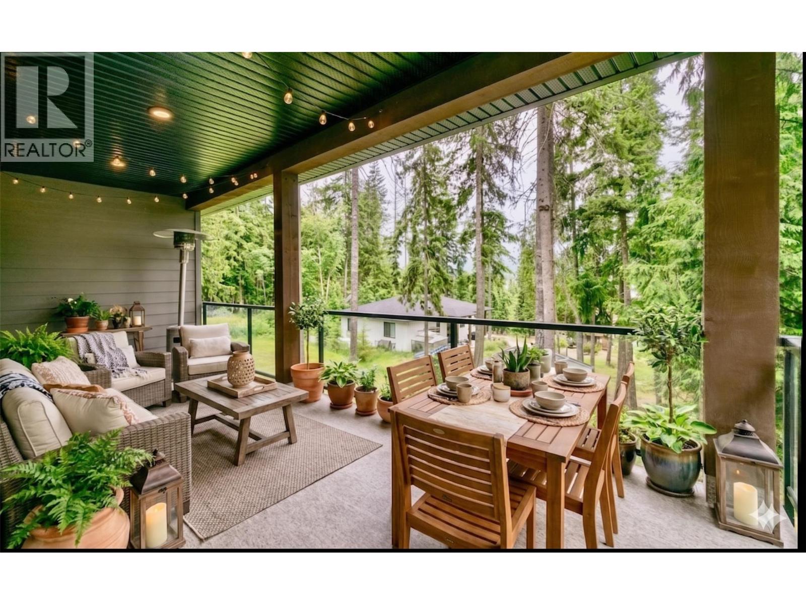 7468 Estate Drive, Anglemont, British Columbia V0E 1M8 - Photo 3 - 10380084