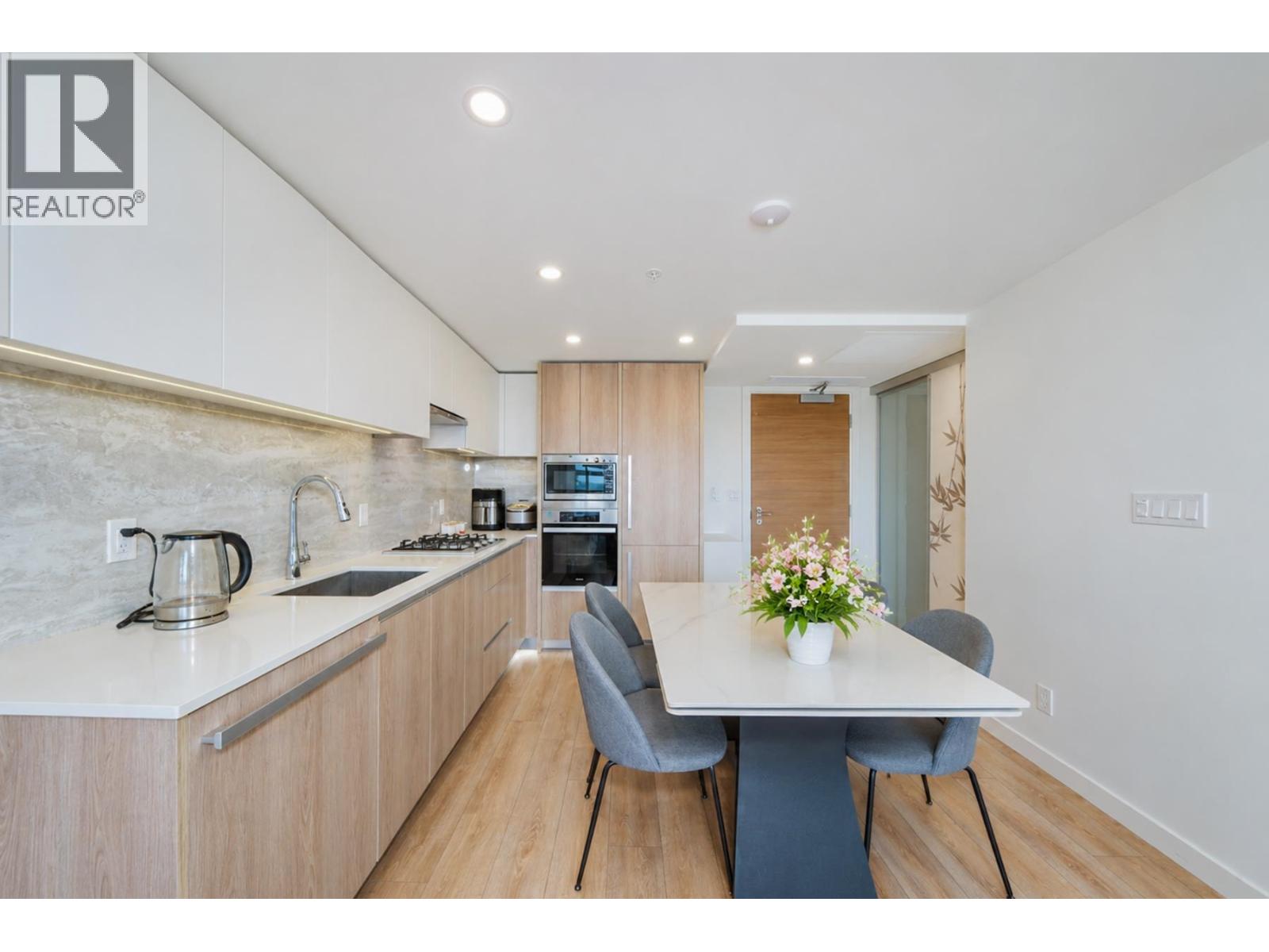 1202 8111 Park Road, Richmond, British Columbia  V6Y 0M2 - Photo 2 - R3125944