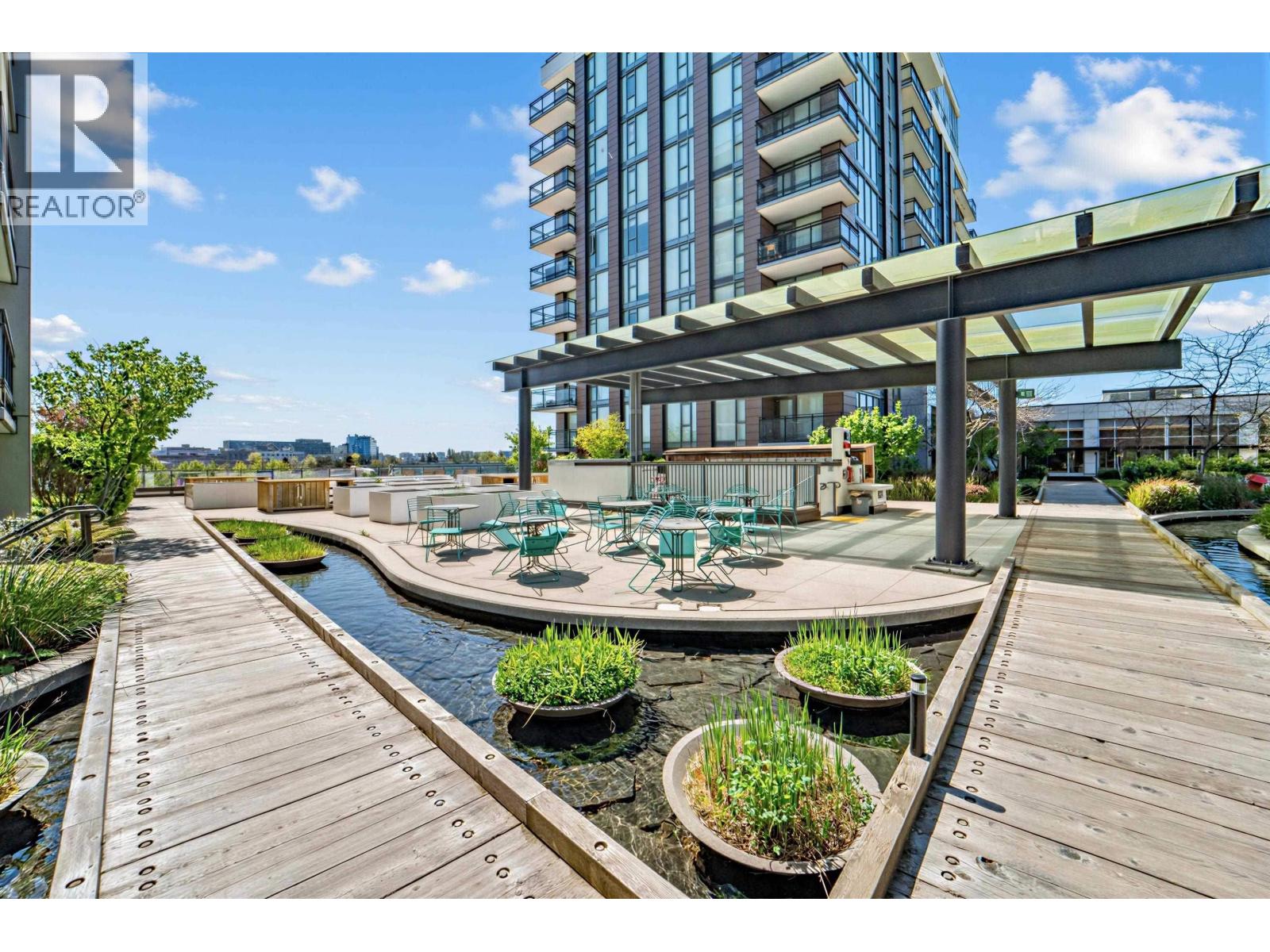 807 8199 CAPSTAN WAY, Richmond, British Columbia