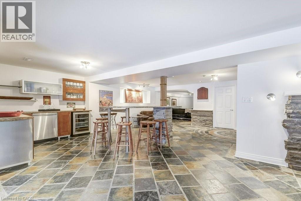2080 Mckerlie Crescent, Burlington, Ontario  L7M 4E8 - Photo 24 - 40830469