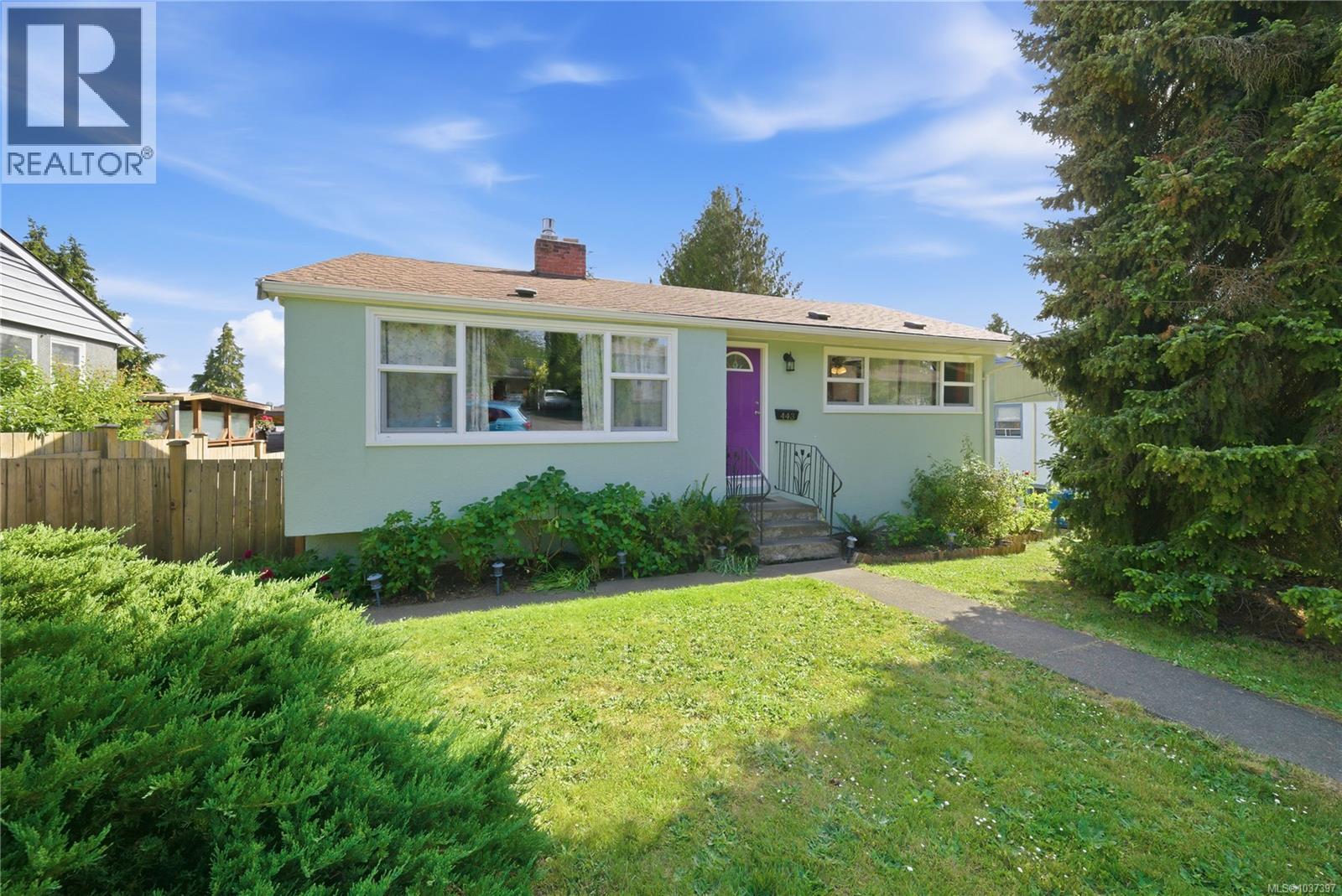 443 Aysgarth St, Nanaimo, British Columbia  V9R 1V7 - Photo 1 - 1037397