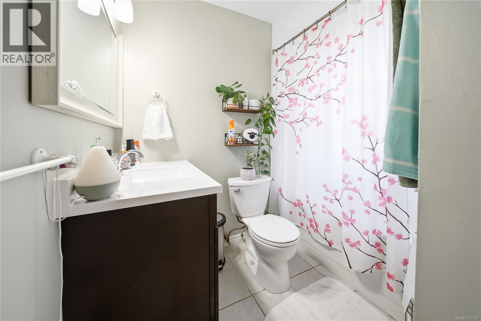 443 Aysgarth St, Nanaimo, British Columbia  V9R 1V7 - Photo 5 - 1037397