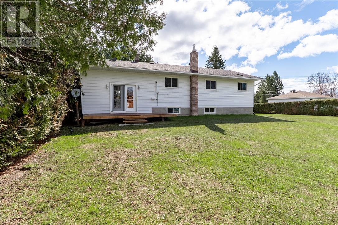 2893 Baker Avenue, Val Caron, Ontario  P3N 1J9 - Photo 7 - 2127804