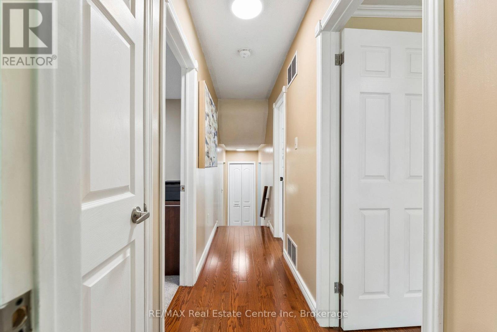 14 Massey Street, Brampton, Ontario  L6S 2W1 - Photo 32 - W13159674