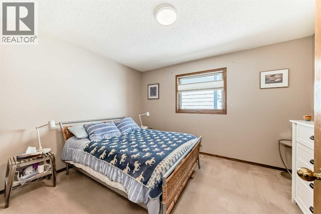 36 Shannon Road SW, Calgary, Alberta  T2Y 2z6 - Photo 27 - A2303675