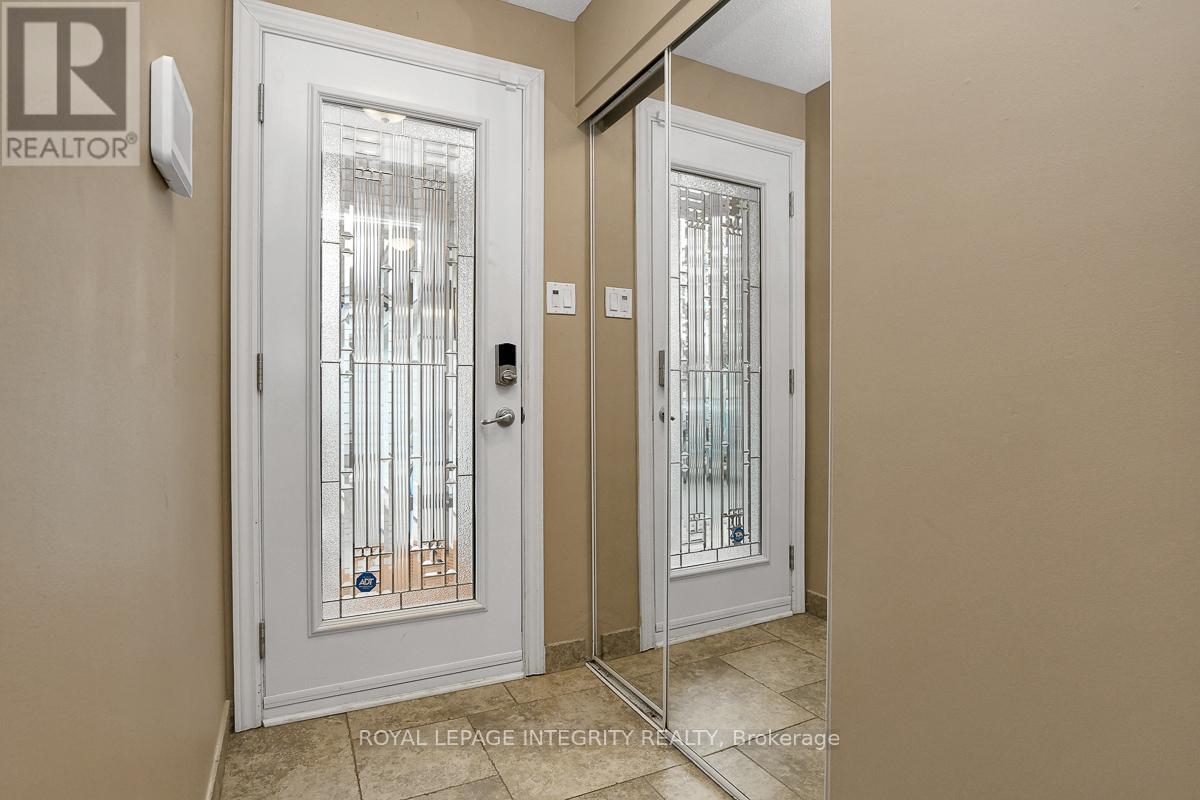 27 Birchview Road, Ottawa, Ontario  K2G 3G3 - Photo 2 - X12946450