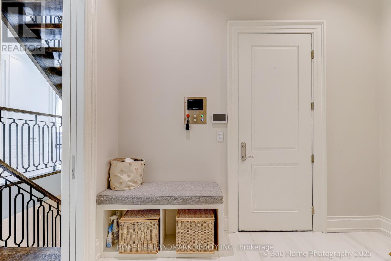 42 Foursome Crescent, Toronto, Ontario  M2P 1W3 - Photo 15 - C11952601