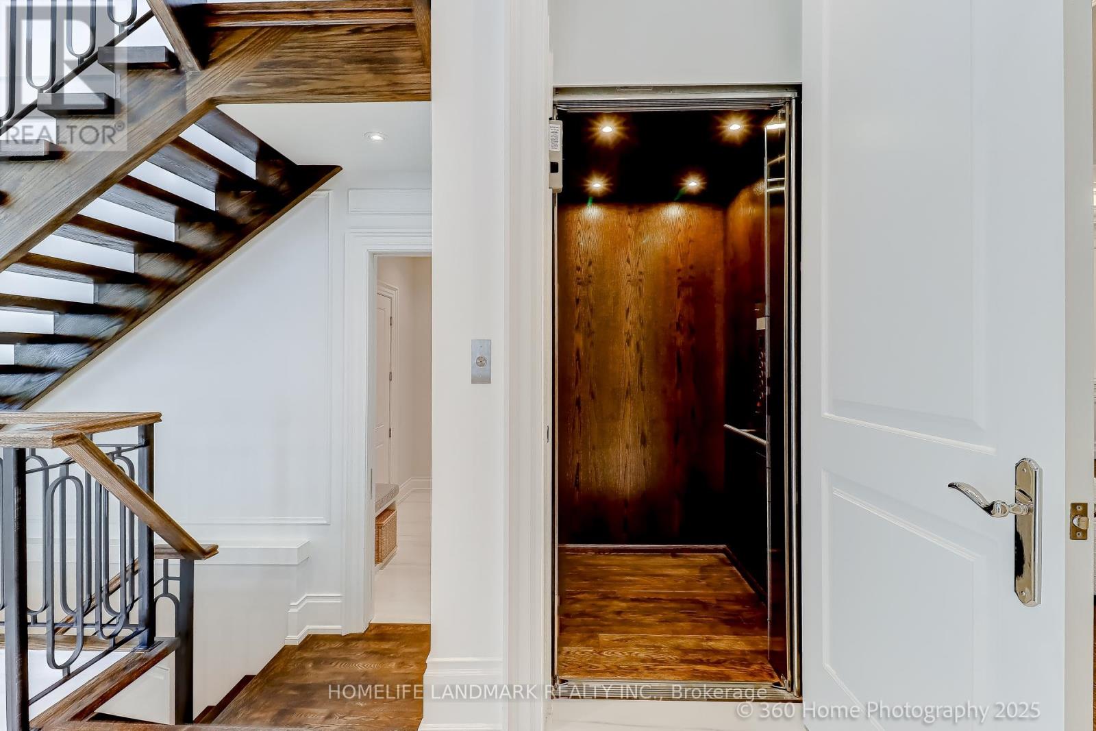 42 Foursome Crescent, Toronto, Ontario  M2P 1W3 - Photo 14 - C11952601