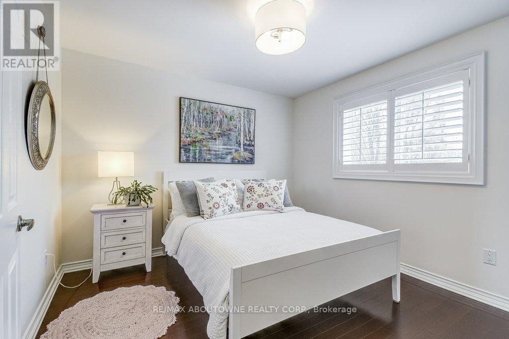 2080 Mckerlie Crescent, Burlington, Ontario  L7M 4E8 - Photo 27 - W13156578