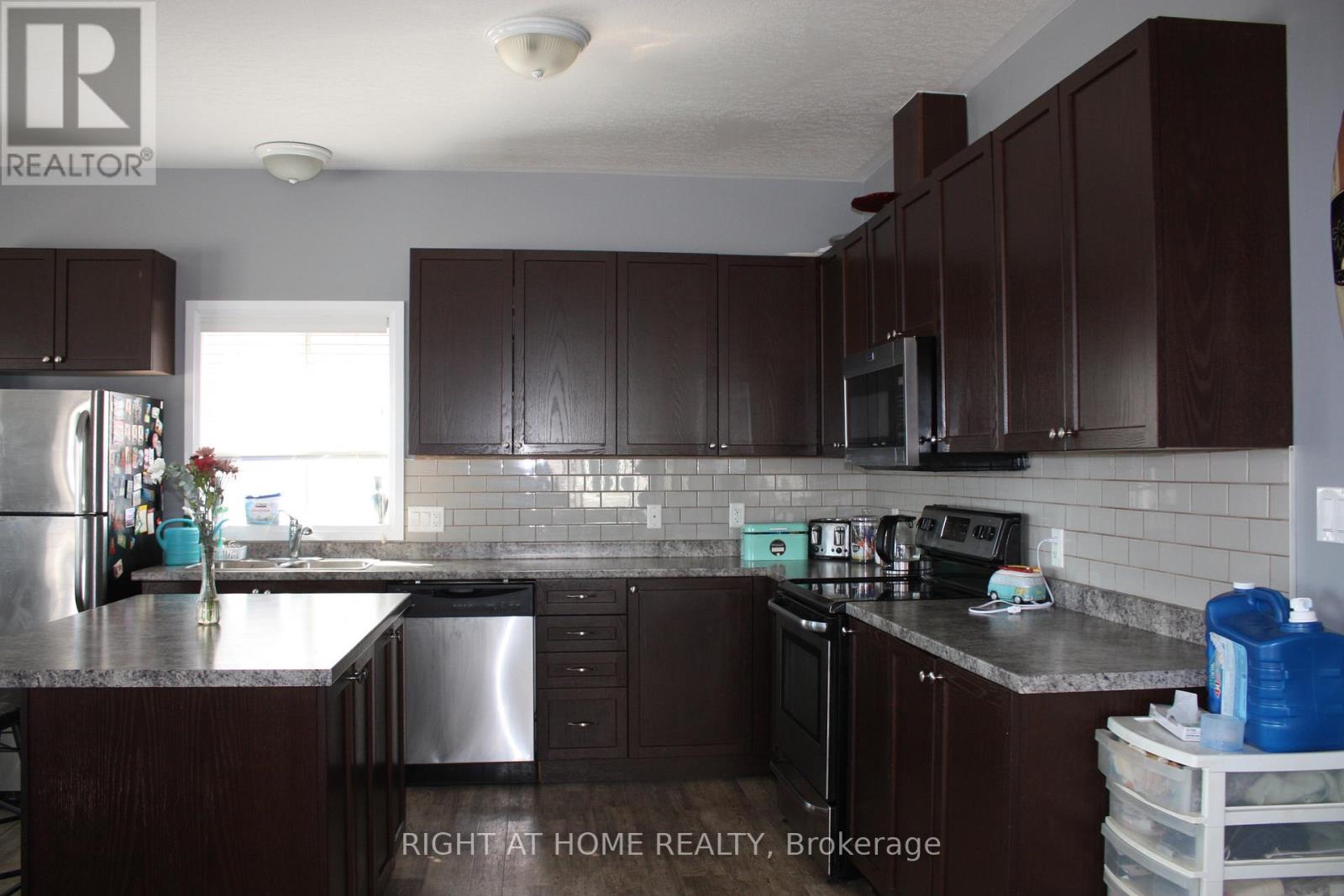 3937 Wood Avenue, Severn, Ontario  L3V 0T9 - Photo 11 - S13083986