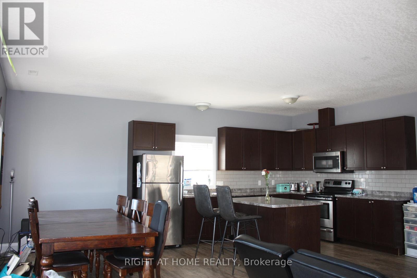 3937 Wood Avenue, Severn, Ontario  L3V 0T9 - Photo 6 - S13083986