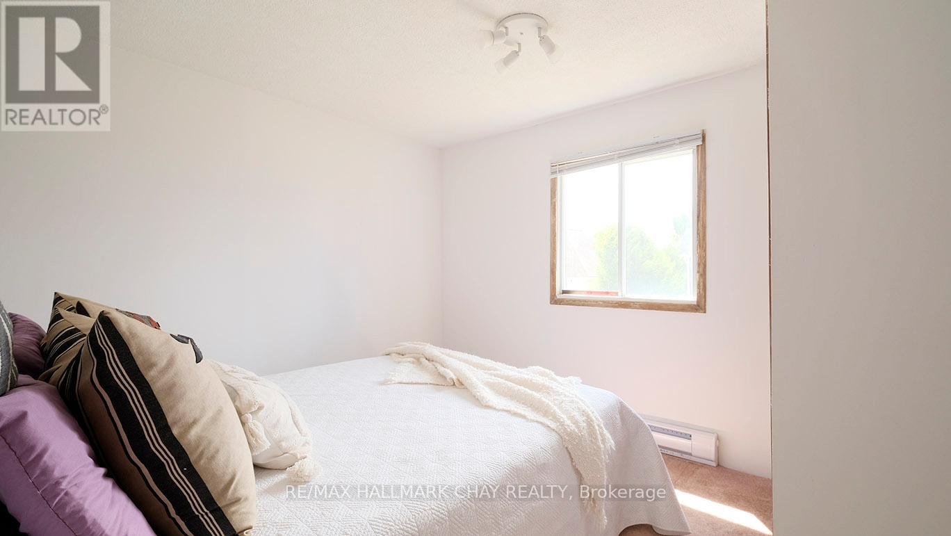 9 Second Street, Tiny, Ontario  L0L 2J0 - Photo 12 - S13085228