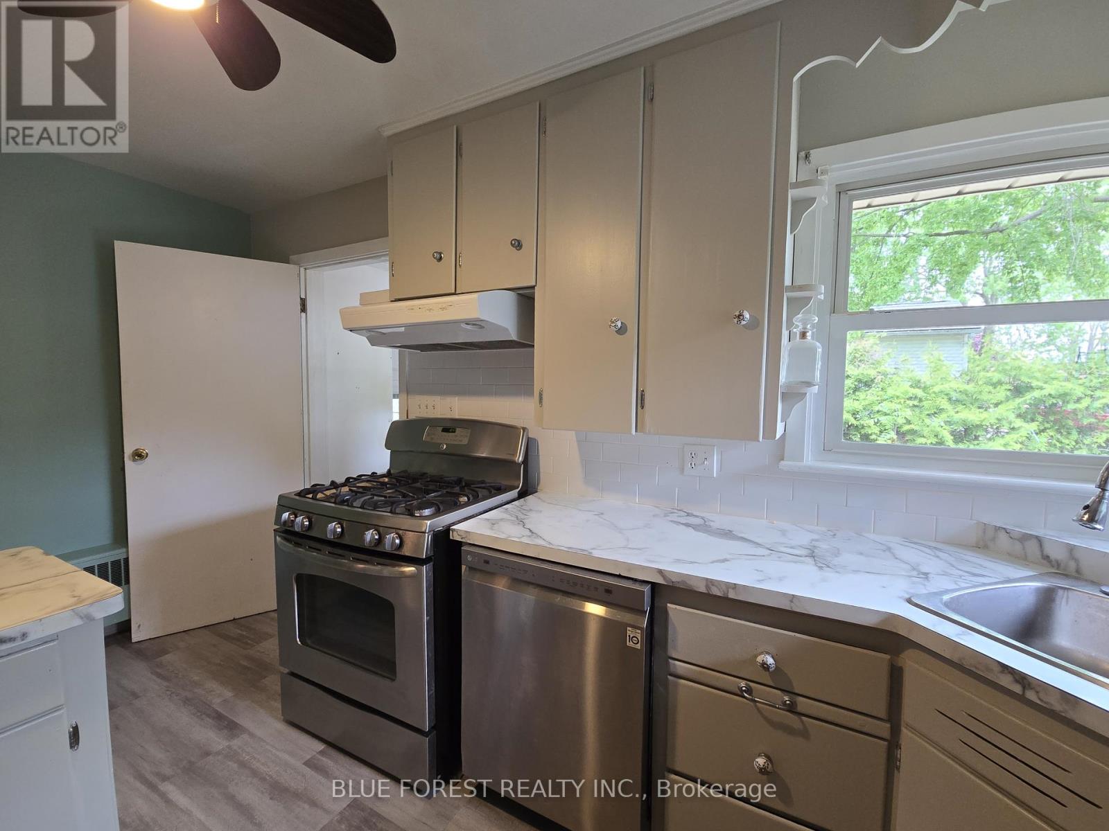 234 Flora Street, West Elgin, Ontario  N0L 2C0 - Photo 13 - X13159744