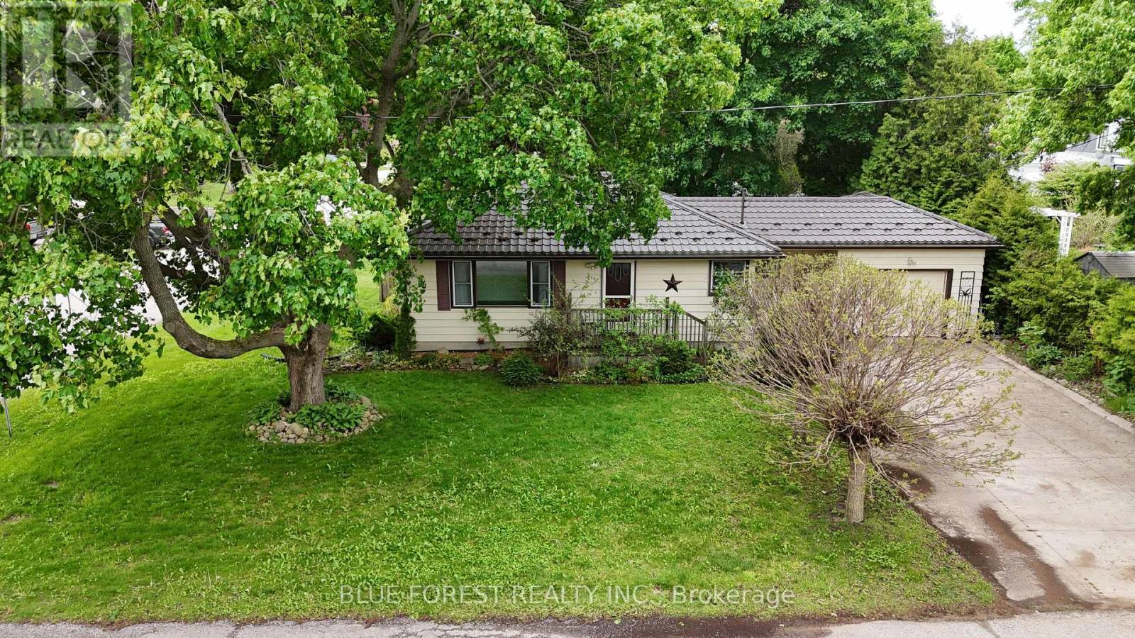234 Flora Street, West Elgin, Ontario  N0L 2C0 - Photo 2 - X13159744