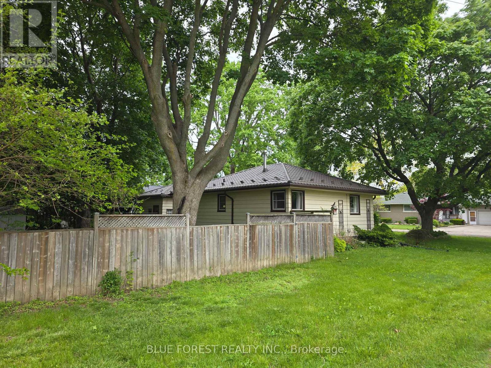 234 Flora Street, West Elgin, Ontario  N0L 2C0 - Photo 6 - X13159744