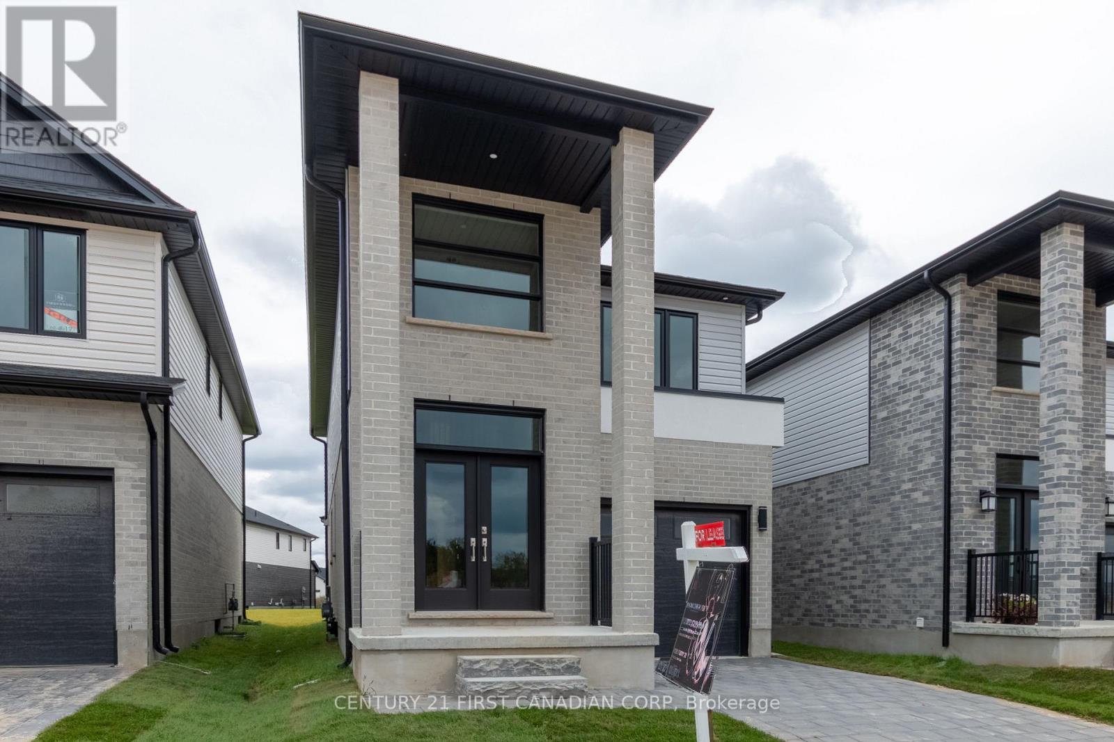 6453 Royal Magnolia Avenue, London South, Ontario  N6P 0K2 - Photo 2 - X13159770