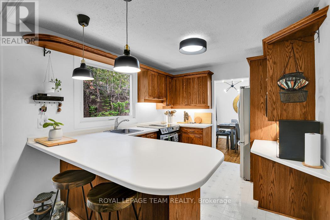 106 Chesterton Drive, Ottawa, Ontario  K2E 5T6 - Photo 12 - X13159696