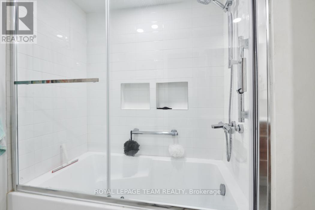 106 Chesterton Drive, Ottawa, Ontario  K2E 5T6 - Photo 28 - X13159696