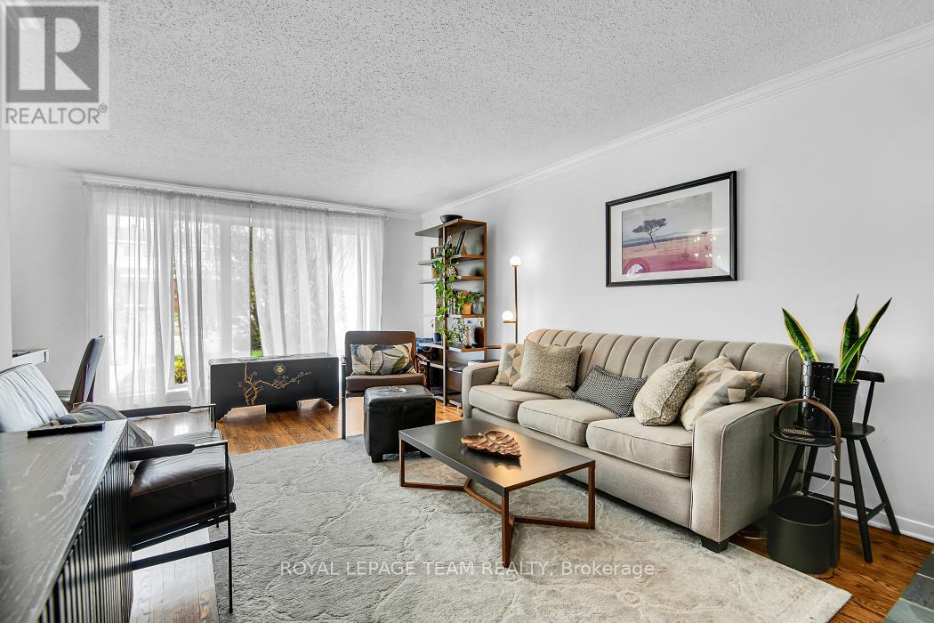 106 Chesterton Drive, Ottawa, Ontario  K2E 5T6 - Photo 7 - X13159696