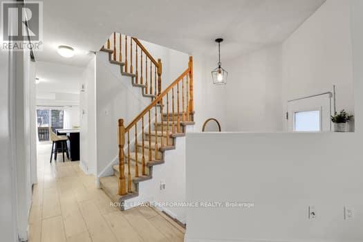 221 Desrosiers Street, Ottawa, Ontario  K1L 7T2 - Photo 4 - X13159762