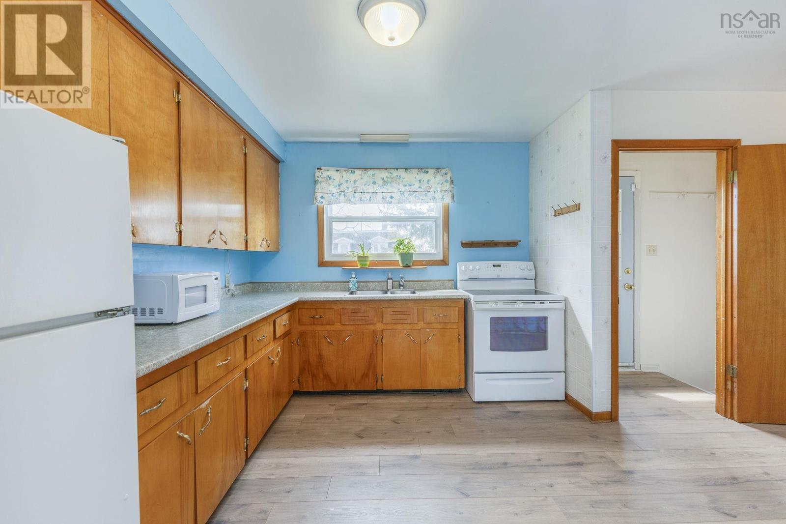 301 Faulkland Street, Pictou, Nova Scotia  B0K 1H0 - Photo 18 - 202611749