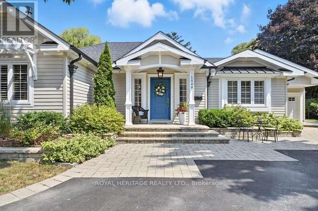 1549 Willowside Court, Pickering, Ontario  L1W 3P5 - Photo 3 - E13094252