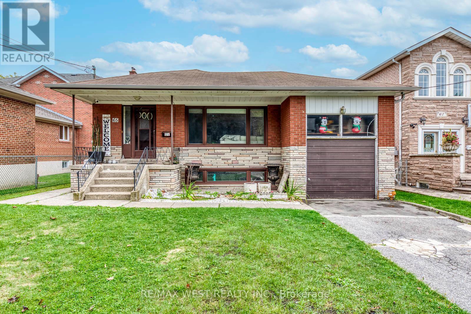 65 North Park Drive, Toronto, Ontario  M6L 1K4 - Photo 1 - W13155526