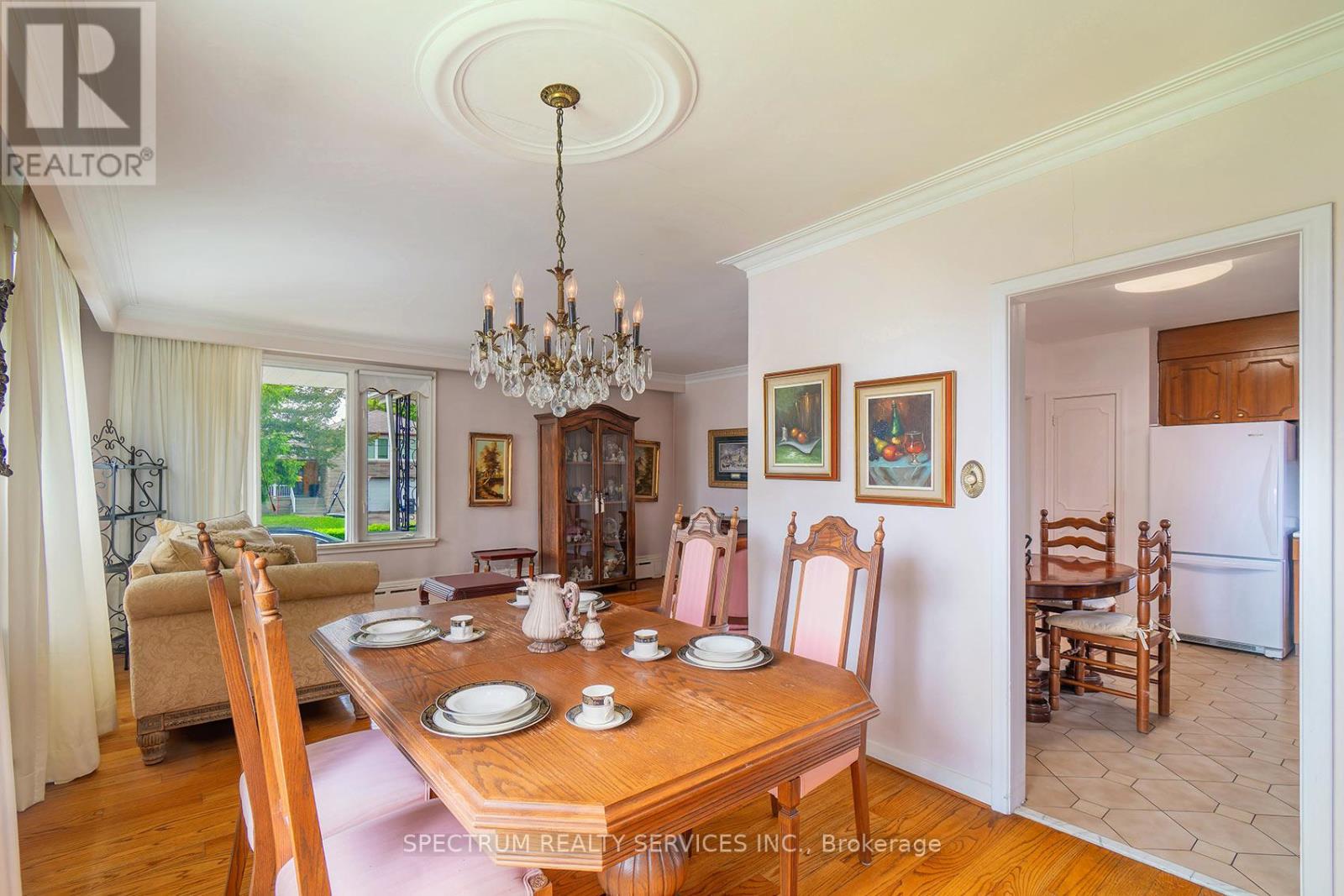 22 Barksdale Avenue, Toronto, Ontario  M3H 4S3 - Photo 19 - C13159776