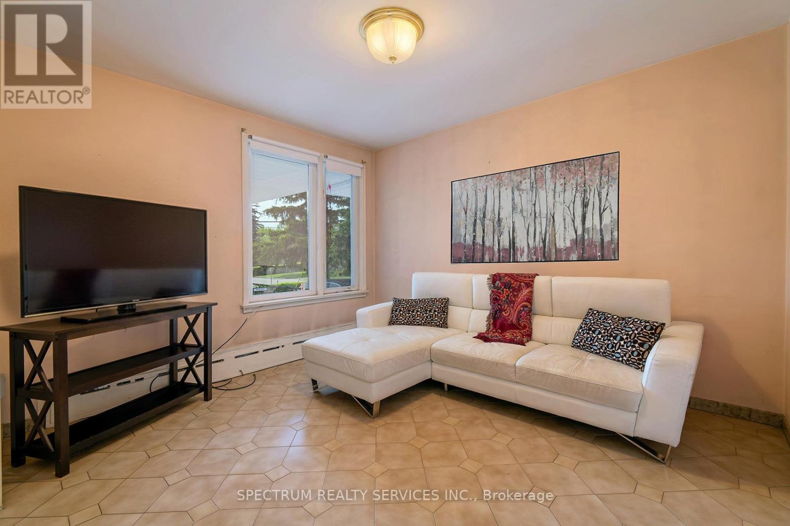 22 Barksdale Avenue, Toronto, Ontario  M3H 4S3 - Photo 23 - C13159776