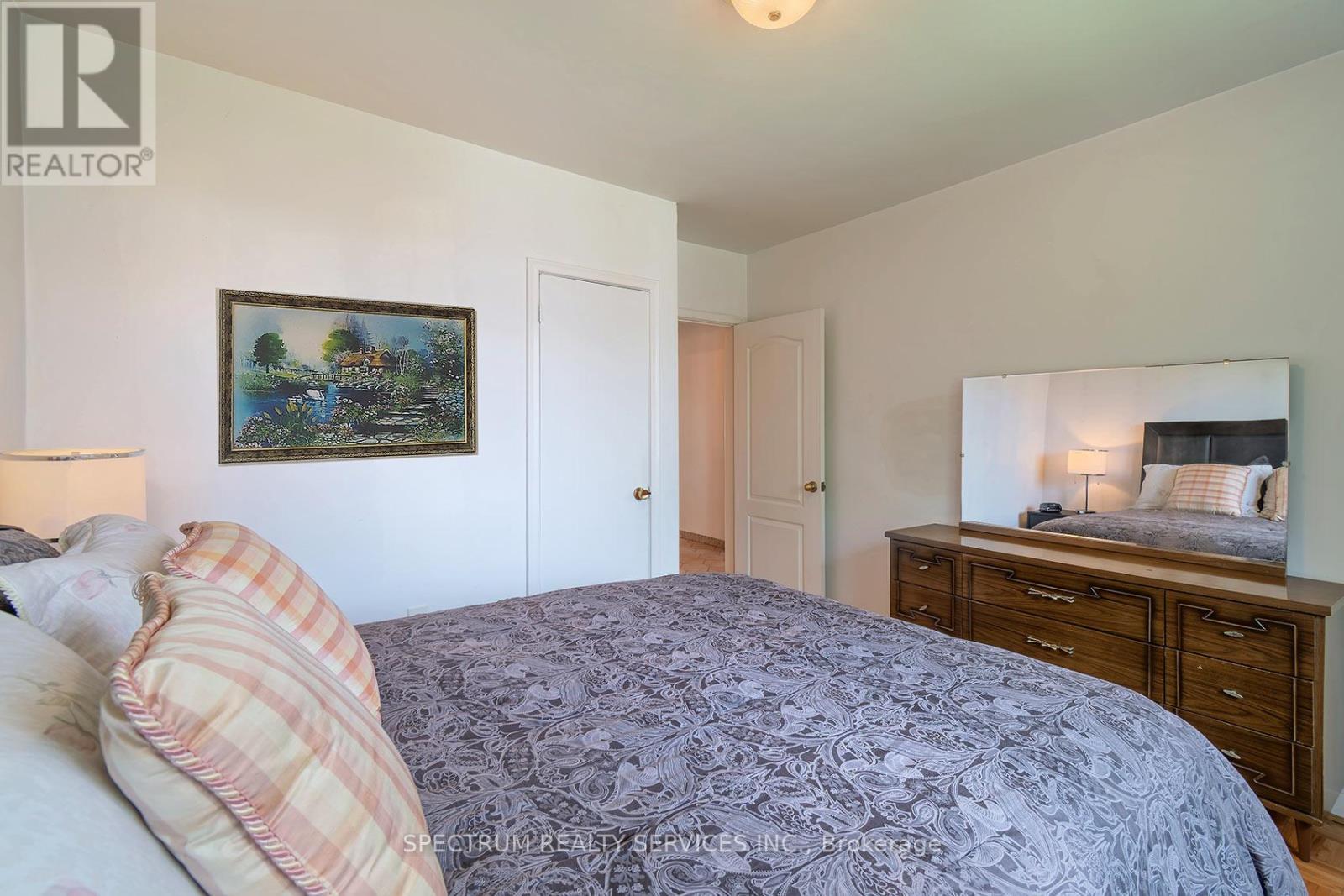 22 Barksdale Avenue, Toronto, Ontario  M3H 4S3 - Photo 26 - C13159776