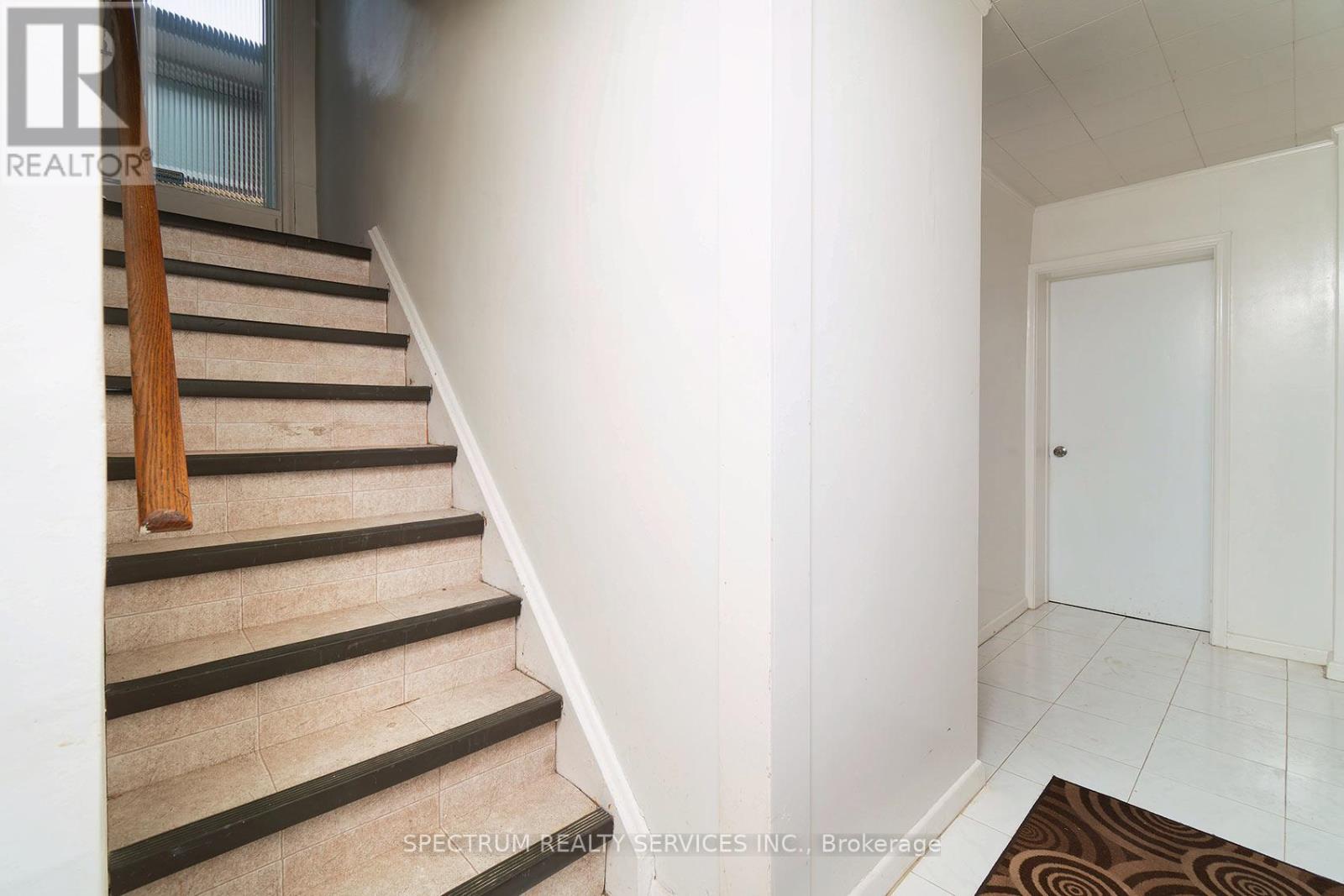 22 Barksdale Avenue, Toronto, Ontario  M3H 4S3 - Photo 32 - C13159776