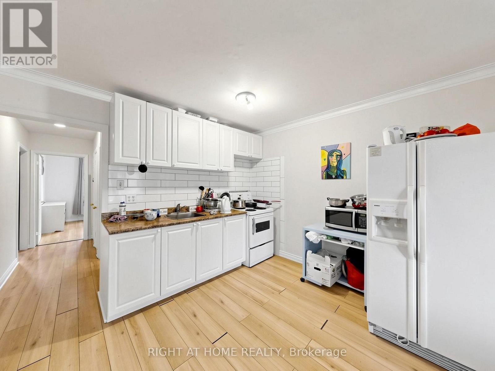 73 Garthdale Court, Toronto, Ontario  M3H 5P9 - Photo 10 - C13159784