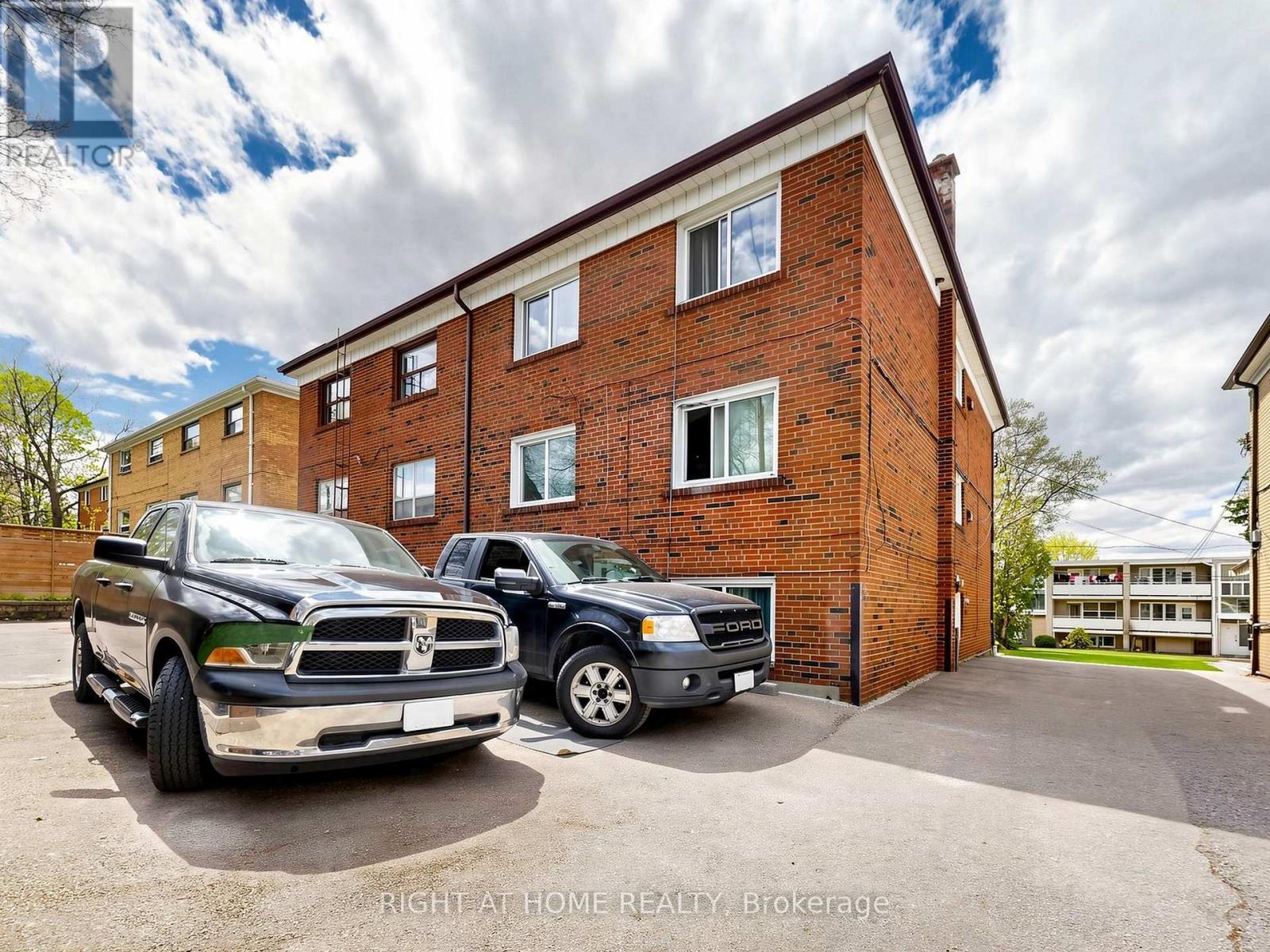 73 Garthdale Court, Toronto, Ontario  M3H 5P9 - Photo 33 - C13159784