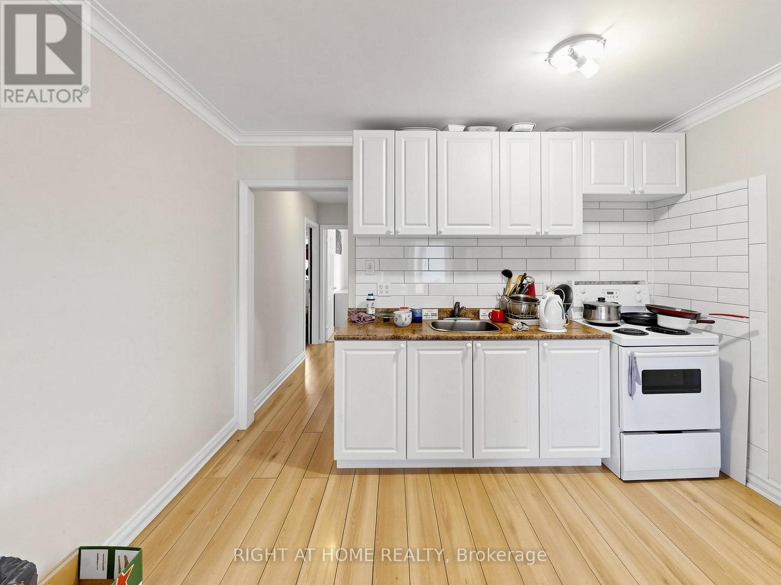 73 Garthdale Court, Toronto, Ontario  M3H 5P9 - Photo 9 - C13159784