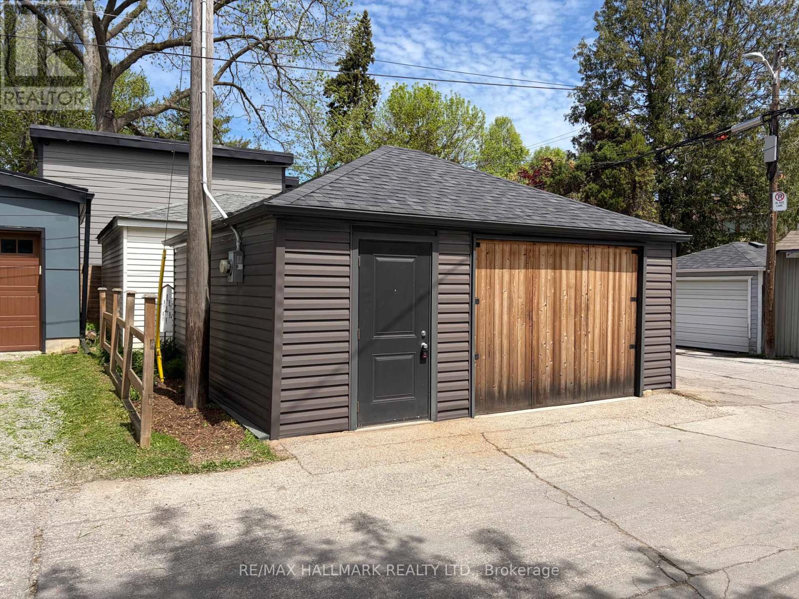 107r Woodfield Road, Toronto, Ontario  M4L 2W5 - Photo 1 - E13159714