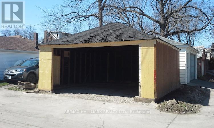 107r Woodfield Road, Toronto, Ontario  M4L 2W5 - Photo 10 - E13159714