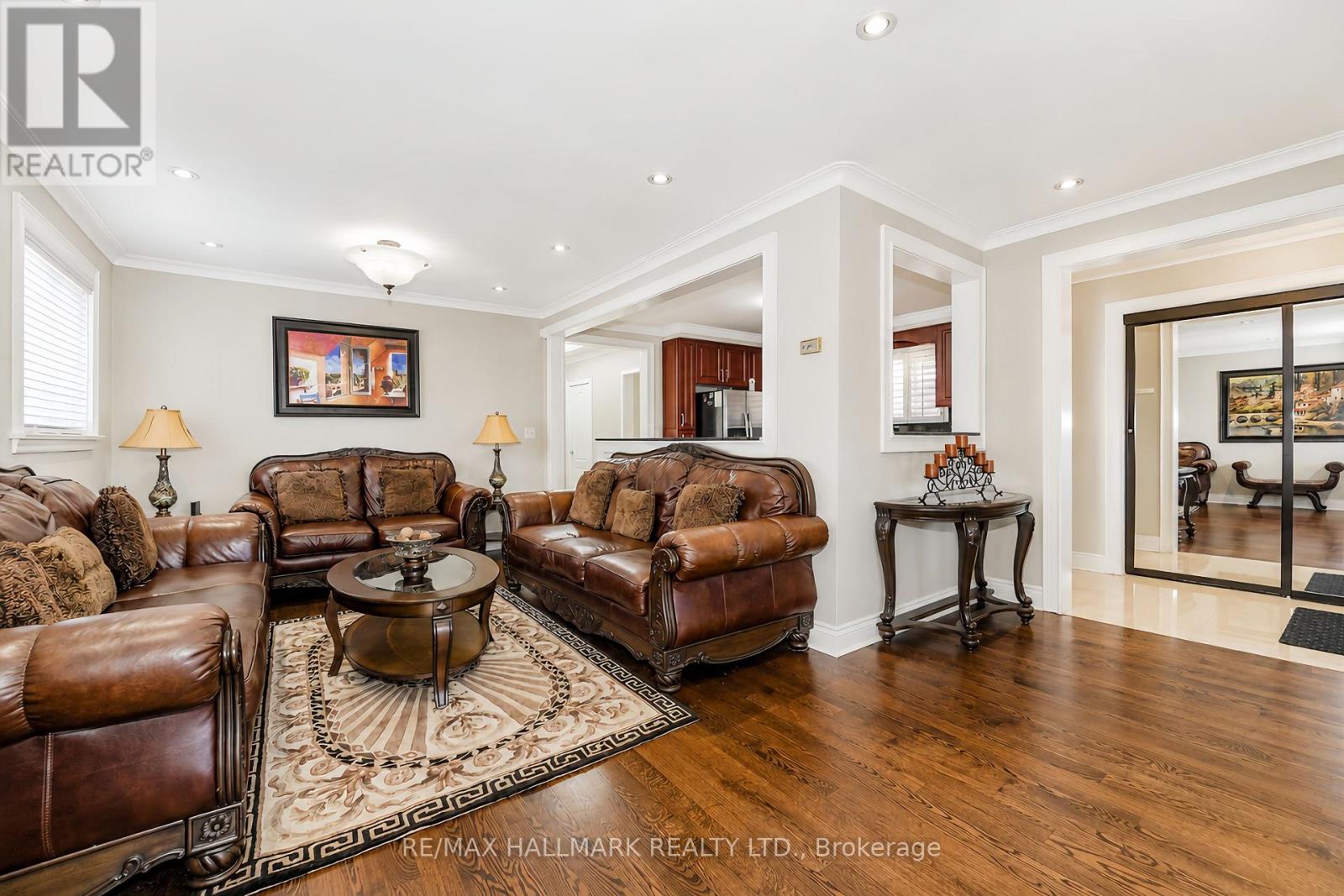 20 Elinor Avenue, Toronto, Ontario  M1R 3H2 - Photo 11 - E13159736