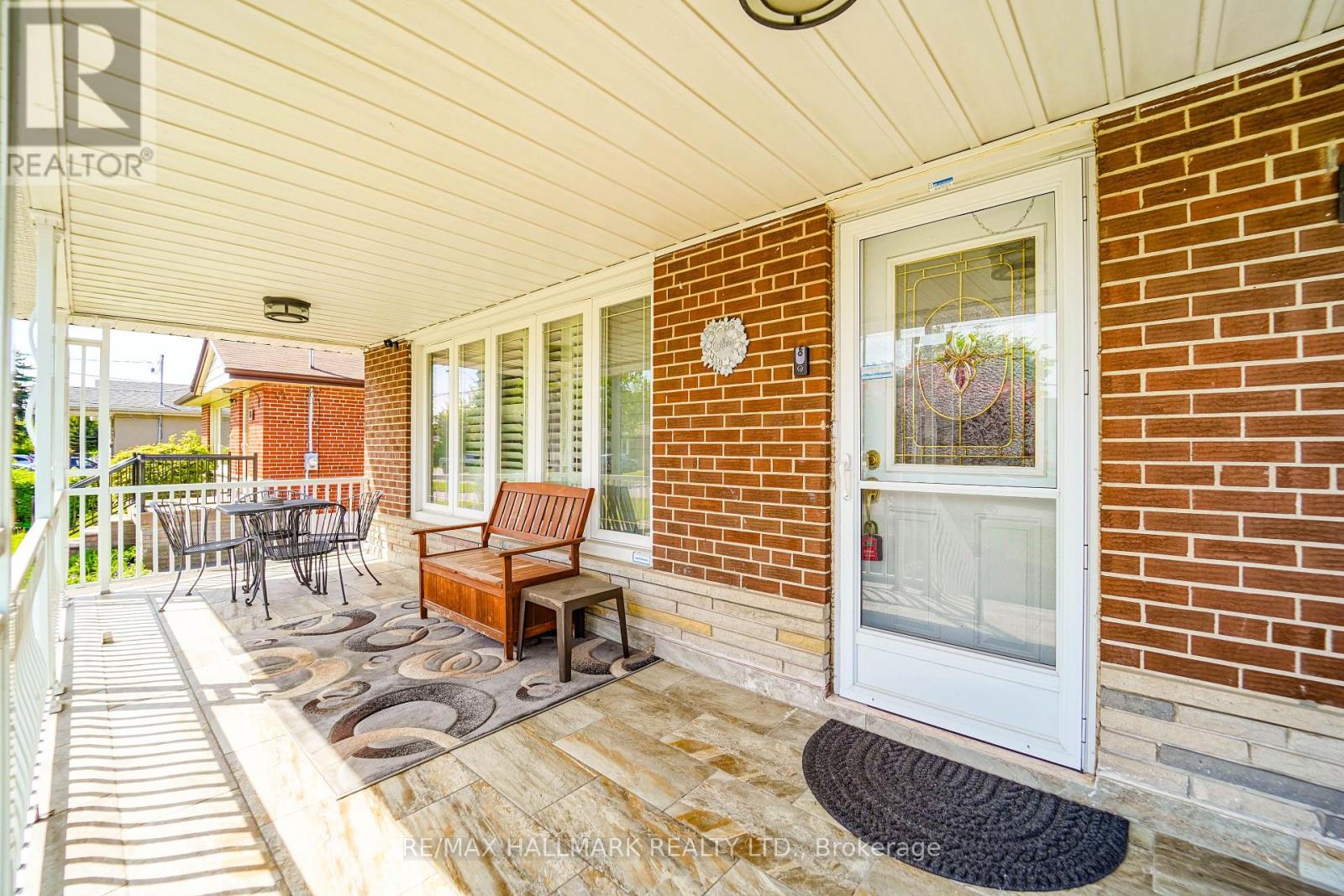20 Elinor Avenue, Toronto, Ontario  M1R 3H2 - Photo 5 - E13159736